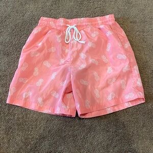 Pineapple shorts, pinks